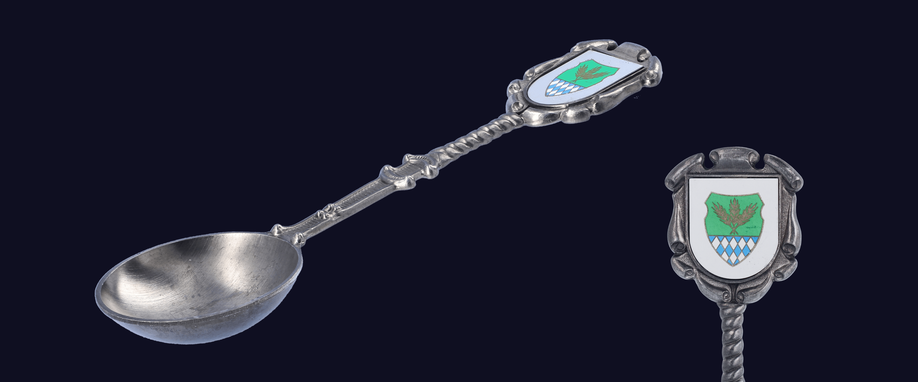 How to photograph antiques: tips, gear, and automation role article banner main